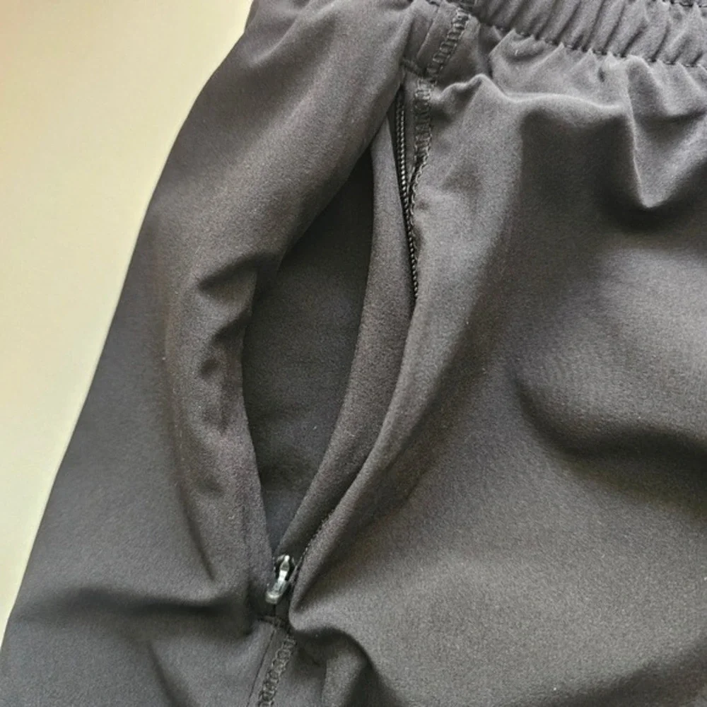 NWT Athleta Hustle 3
